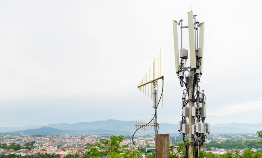 آنتن ها چه کاری انجام می‌دهند؟ آنتن جهت‌دار