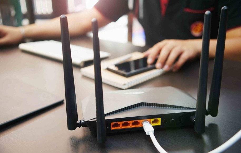 چرا مودم 5G من کند است؟ وقتی 5G دارم اما سرعتت شبیه 4G است!